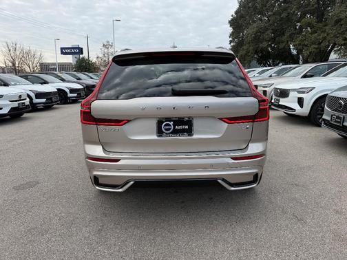 2026 Volvo XC60 Plug-In Hybrid T8 Ultra