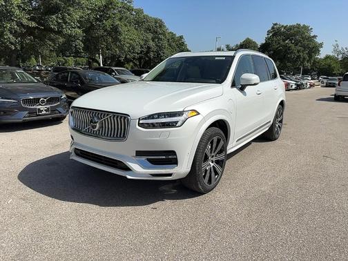 2025 Volvo XC90 Plug-In Hybrid T8 Plus 7-Seater