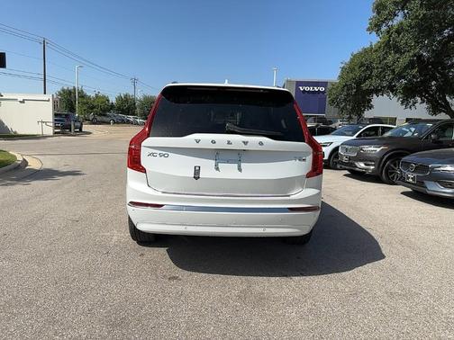 2025 Volvo XC90 Plug-In Hybrid T8 Plus 7-Seater