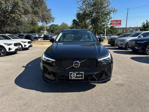 2026 Volvo XC60 Plug-In Hybrid T8 Ultra