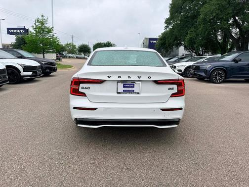 Crystal White 2023 Volvo S60 B5 Plus Black Edition