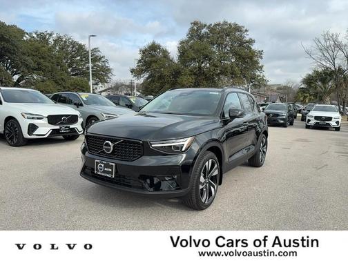 2026 Volvo XC40 B5 Ultra