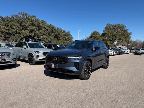 2026 Volvo XC90 B6 Ultra Dark Theme 7-Seater