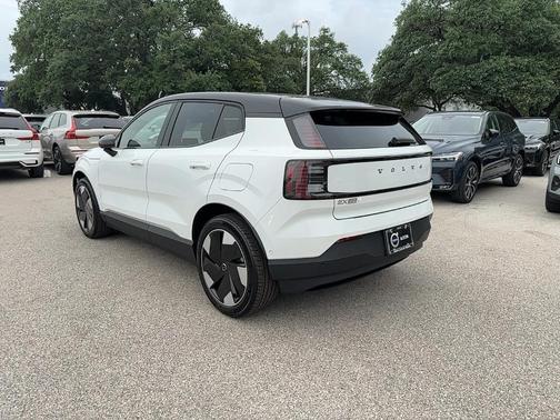 2025 Volvo EX30 Twin Motor Ultra
