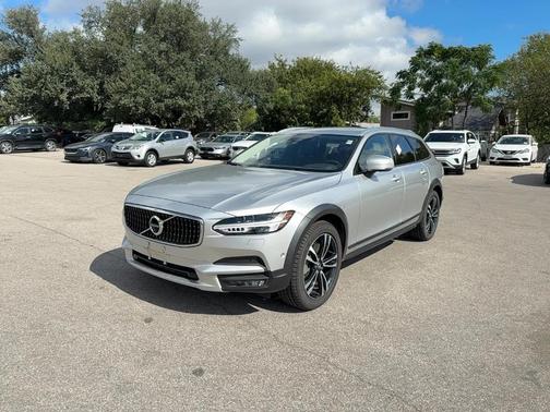 2018 Volvo V90 Cross Country T5