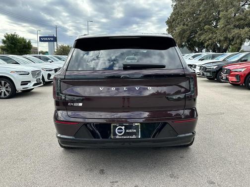 2025 Volvo EX90 Twin Motor Performance Ultra 6-Seater