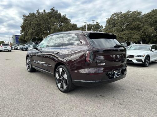 2025 Volvo EX90 Twin Motor Performance Ultra 6-Seater