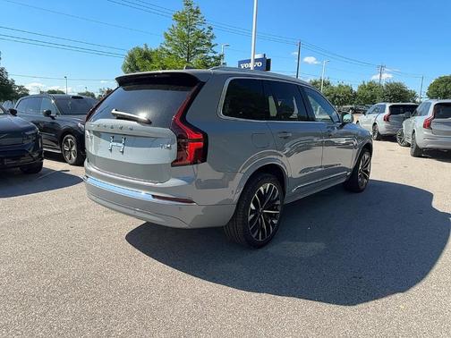 2025 Volvo XC90 Plug-In Hybrid T8 Ultra 7-Seater