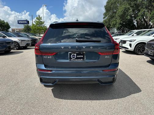 2026 Volvo XC60 B5 Core