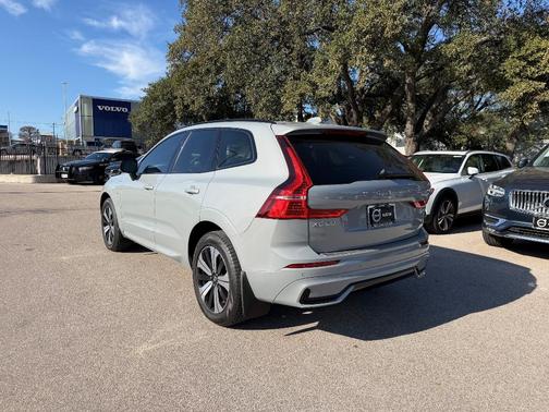 2025 Volvo XC60 Plug-In Hybrid T8 Core