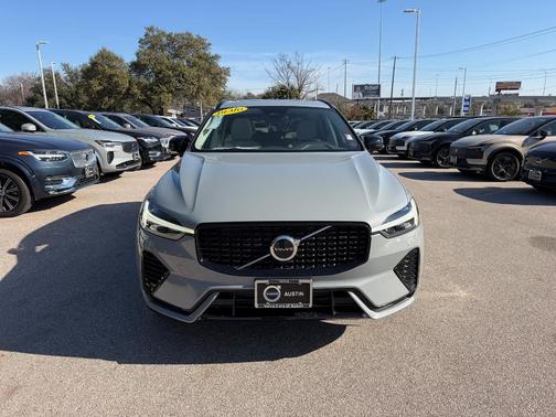 2025 Volvo XC60 Plug-In Hybrid T8 Core