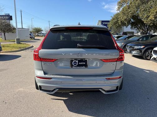 2025 Volvo XC60 Plug-In Hybrid T8 Core