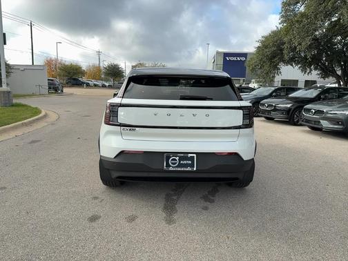 2026 Volvo EX30 Twin Motor Ultra