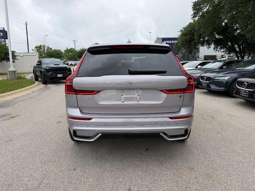 Silver 2026 Volvo XC60 B5 Ultra