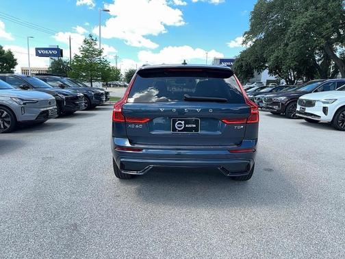 2025 Volvo XC60 Plug-In Hybrid T8 Ultra