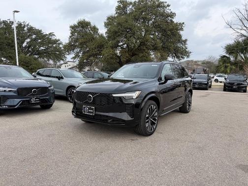 2026 Volvo XC90 B6 Ultra Dark Theme 7-Seater