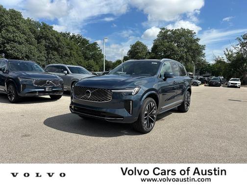 2026 Volvo XC90 B6 Core
