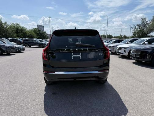 Onyx Black 2026 Volvo XC90 B6 Plus 7-Seater