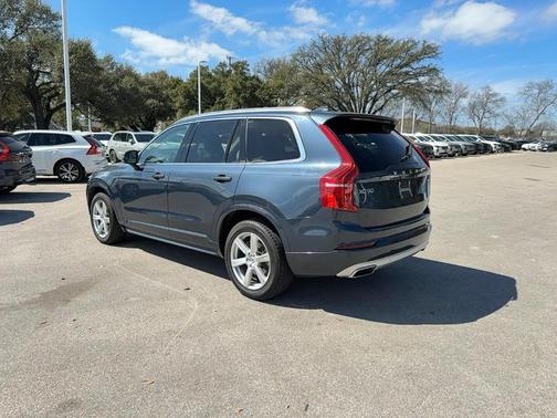 Denim Blue 2021 Volvo XC90 T5 Momentum 7 Passenger