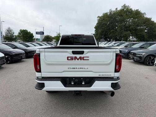 Summit White 2022 GMC Sierra 2500 Denali