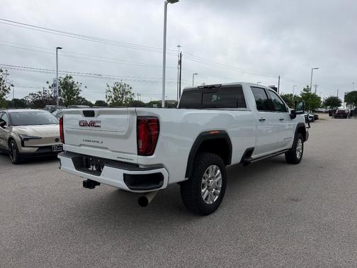 Summit White 2022 GMC Sierra 2500 Denali