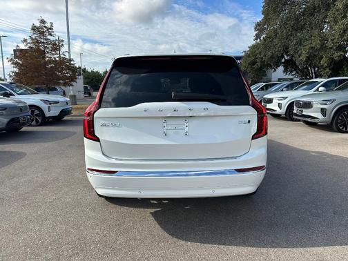 2026 Volvo XC90 B6 Plus 7-Seater