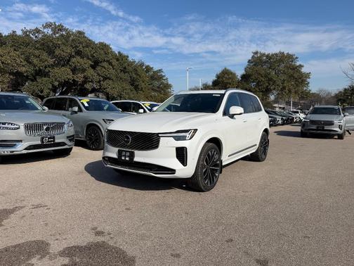 2026 Volvo XC90 B6 Plus 7-Seater