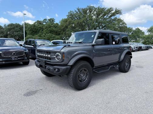 Carbonized Gray 2024 Ford Bronco Black Diamond