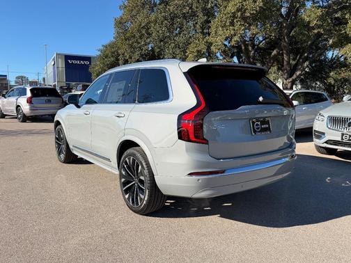 2026 Volvo XC90 B6 Plus 7-Seater