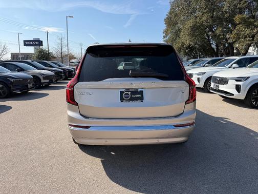 Bright 2026 Volvo XC90 Plug-In Hybrid T8 Plus 7-Seater