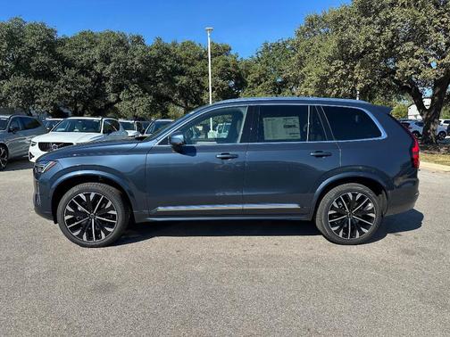 2026 Volvo XC90 B5 Core