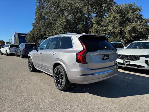 2026 Volvo XC90 B5 Core