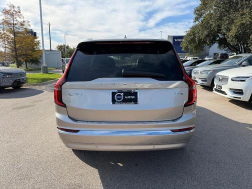 2026 Volvo XC90 Plug-In Hybrid T8 Plus 7-Seater