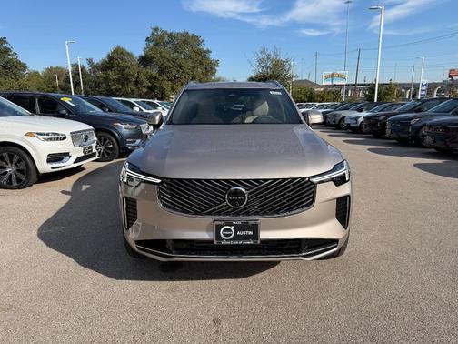 2026 Volvo XC90 Plug-In Hybrid T8 Plus 7-Seater