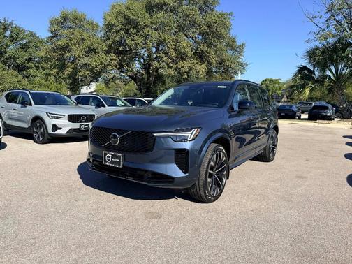 2026 Volvo XC90 B6 Ultra Dark Theme 7-Seater