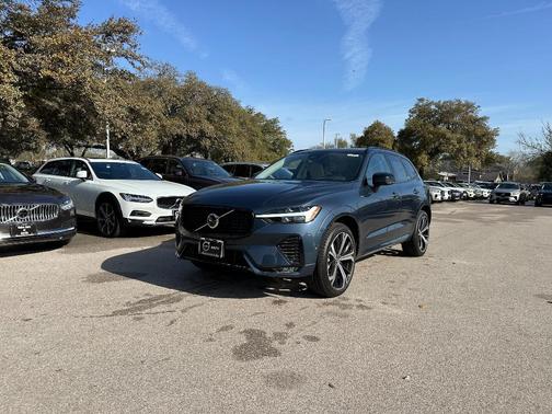 2025 Volvo XC60 B5 Ultra