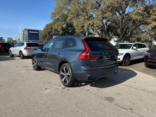 2025 Volvo XC60 B5 Ultra