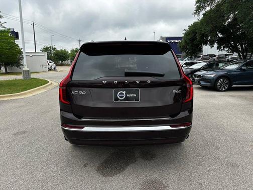 2025 Volvo XC90 B6 Ultra