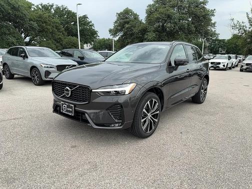 2025 Volvo XC60 B5 Plus