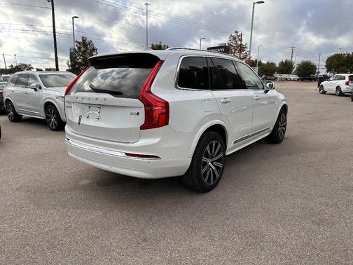 2025 Volvo XC90 B6 Plus 7-Seater