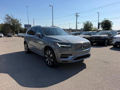 Vapour Grey 2024 Volvo XC90 Recharge Plug-In Hybrid T8 Plus Bright Theme 7-Seater