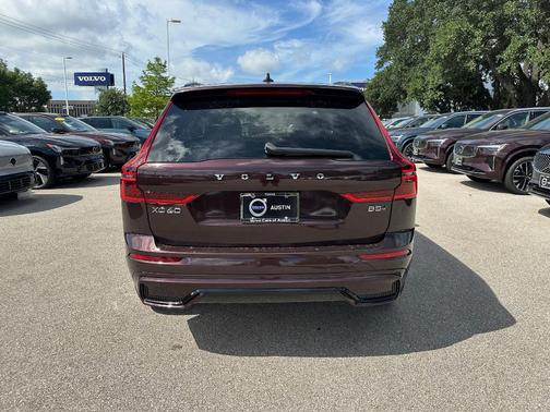 2026 Volvo XC60 B5 Core