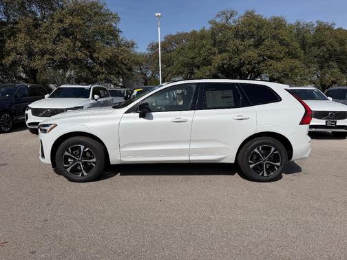 2026 Volvo XC60 B5 Core