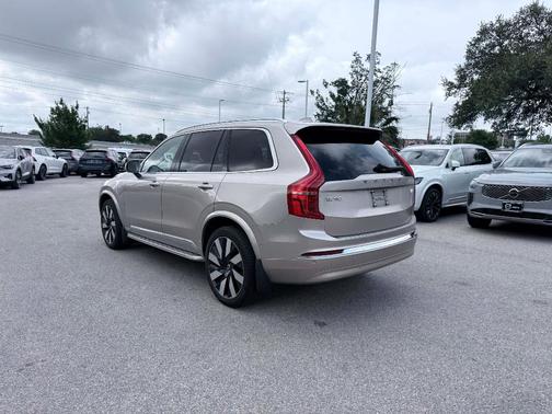 Bright 2023 Volvo XC90 Recharge Plug-In Hybrid T8 Ultimate 6-Seater