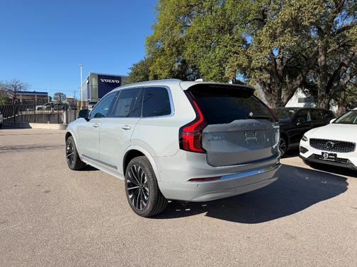 2026 Volvo XC90 B6 Ultra 7-Seater