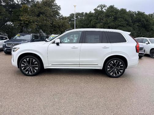 2026 Volvo XC90 B6 Plus 7-Seater