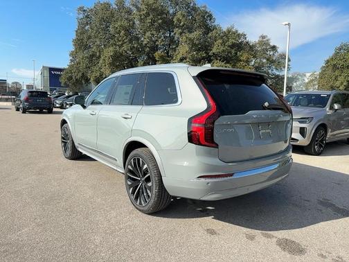 2026 Volvo XC90 B5 Core