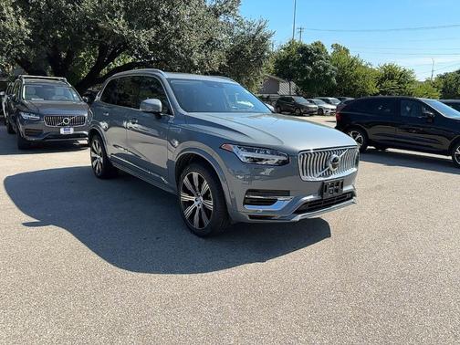 2022 Volvo XC90 Recharge Plug-In Hybrid EAWD INSCRIPTION