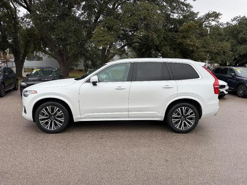 2021 Volvo XC90 T5 Momentum 7 Passenger