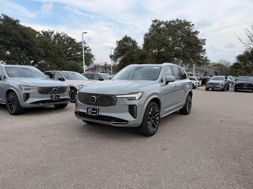 2026 Volvo XC90 B6 Ultra 7-Seater